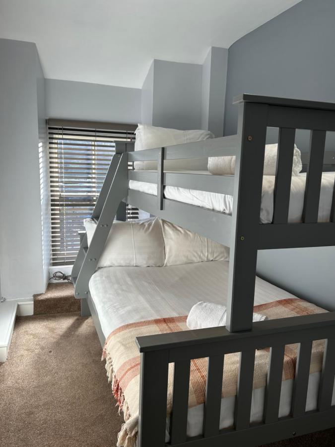 Llewelyn Hotel 2*